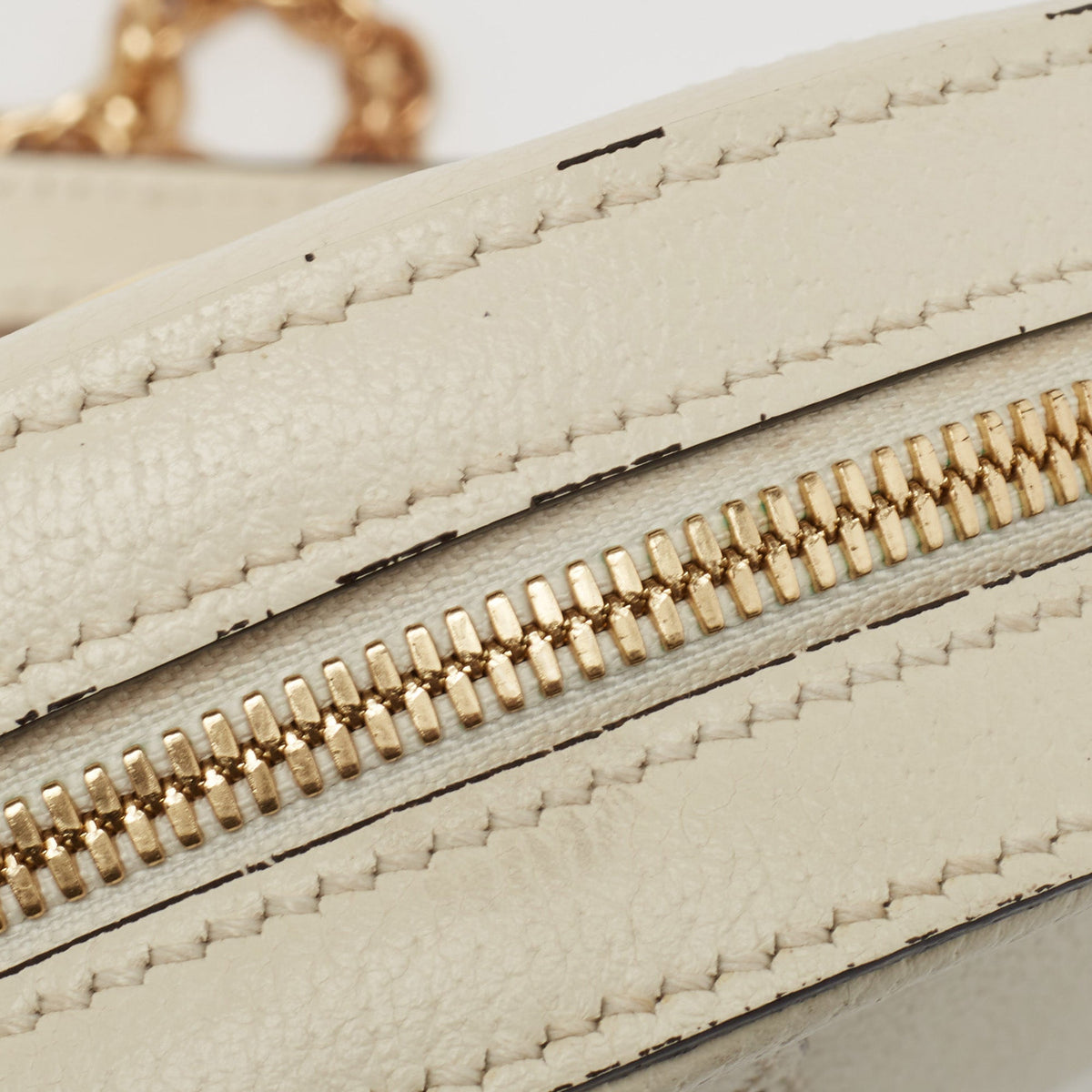 GUCCI White Leather Ophidia Round Crossbody Bag