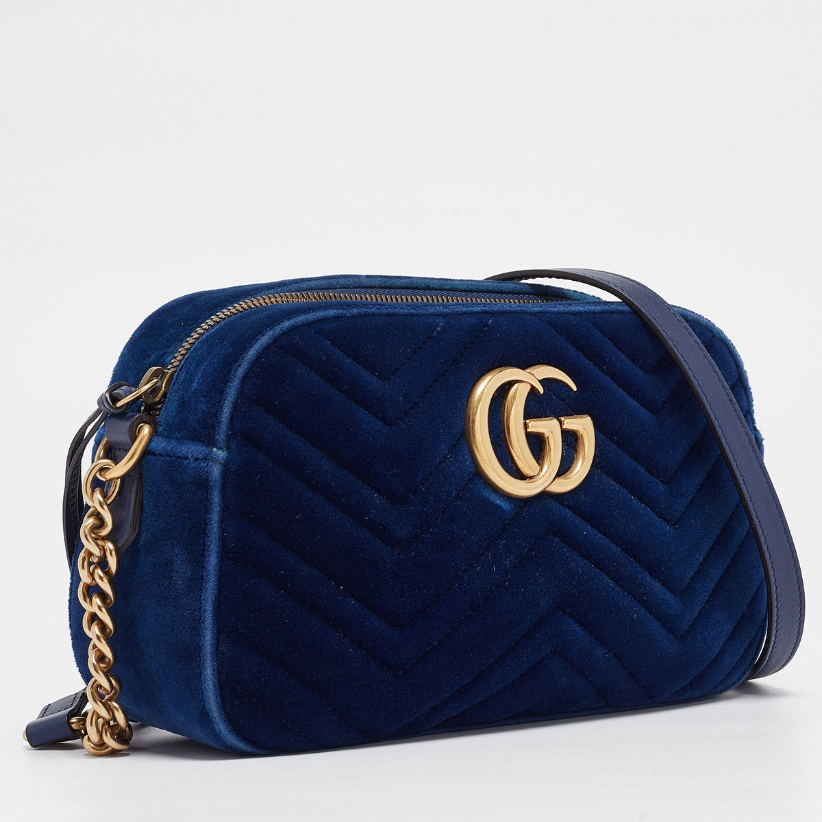 GUCCI Blue Matelasse Velvet Small GG Marmont Shoulder Bag