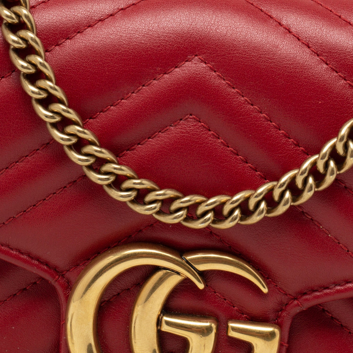 Gucci Red Matelasse Leather GG Marmont Wallet On Chain