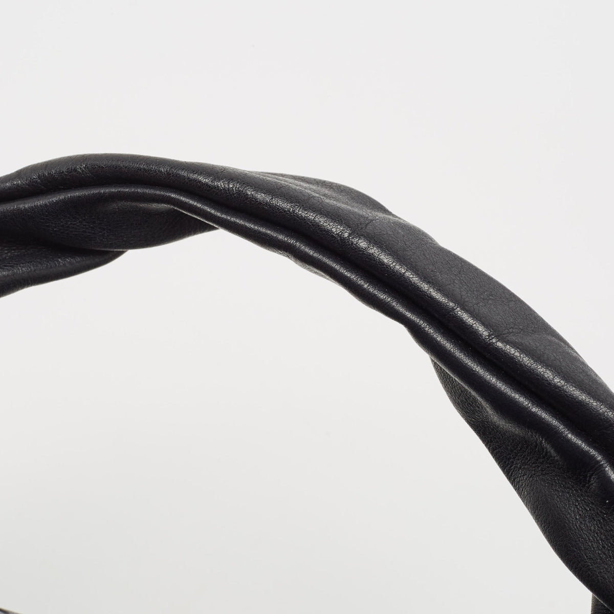 GUCCI Black ssima Leather Hysteria Tote