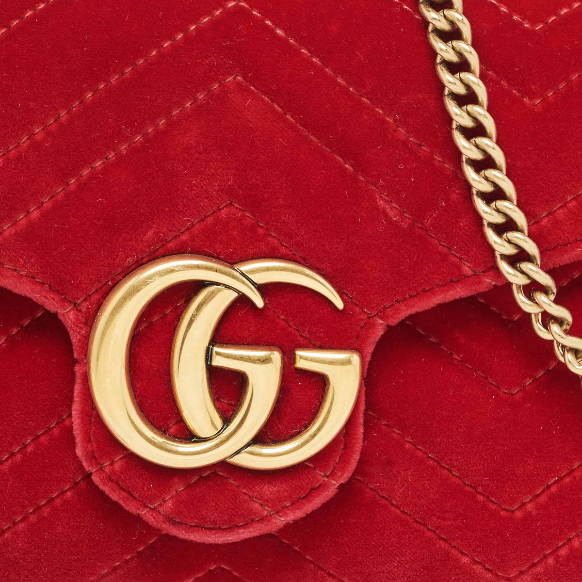GUCCI Red Matelasse Velvet GG Marmont Wallet on Chain