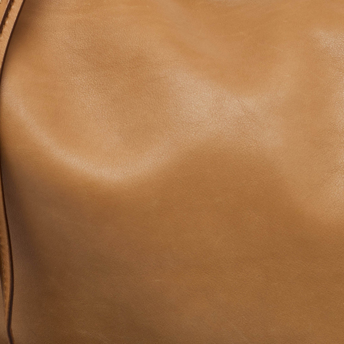 GUCCI Beige Leather Zip Hobo