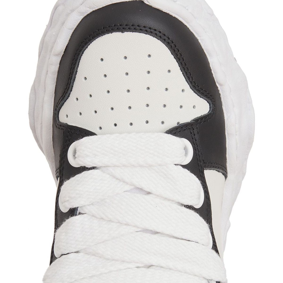 SNEAKER WAYNE PUFFER