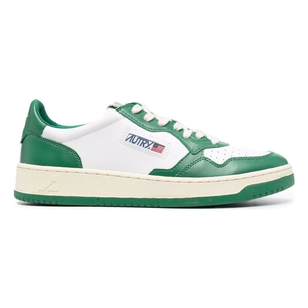 MEDALIST SNEAKERS