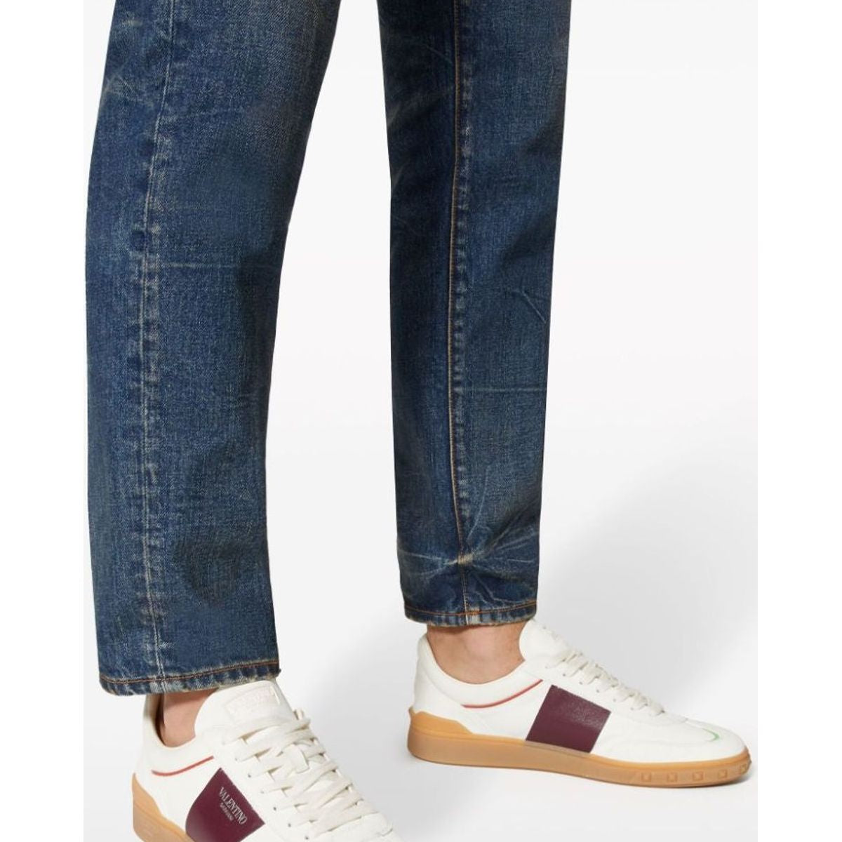 UPVILLAGE LEATHER SNEAKERS