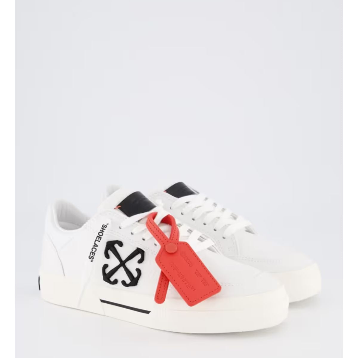 LOW  VULCANIZED SNEAKER