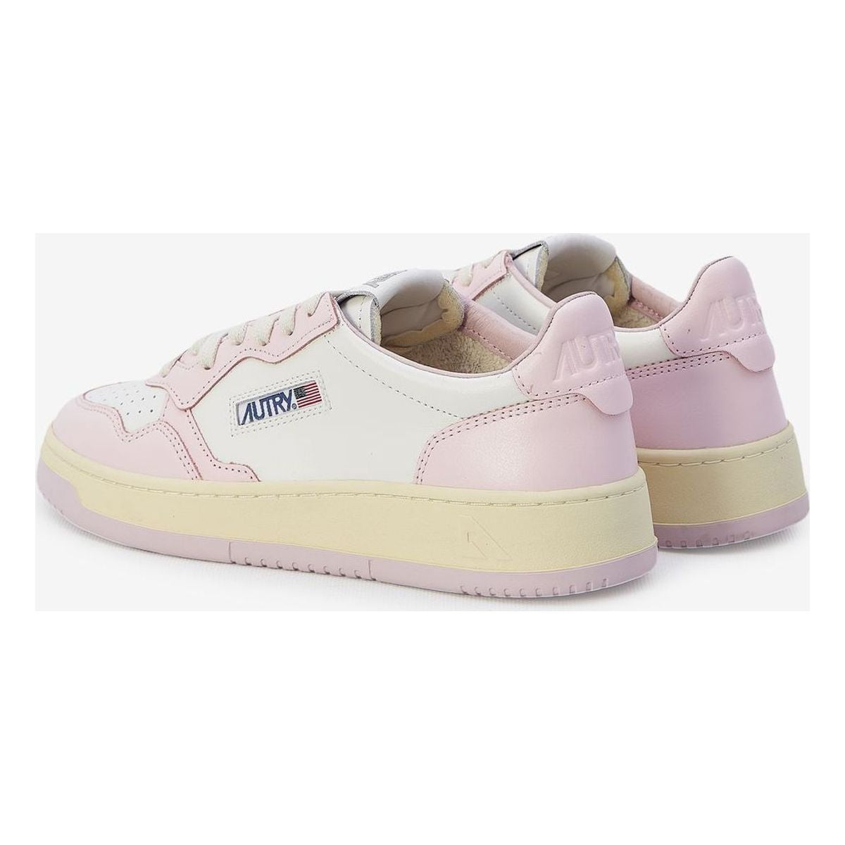 MEDALIST SNEAKERS