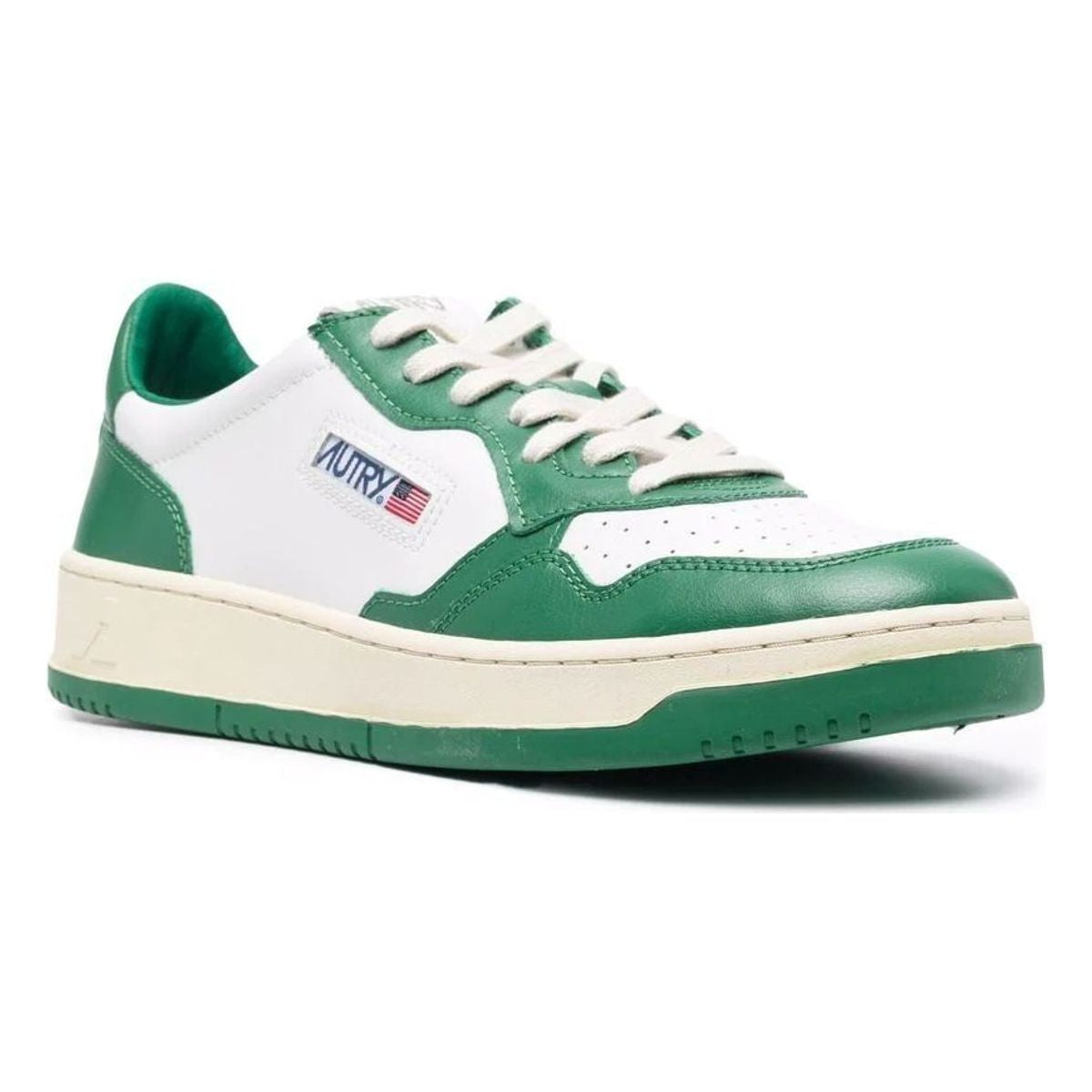 MEDALIST SNEAKERS