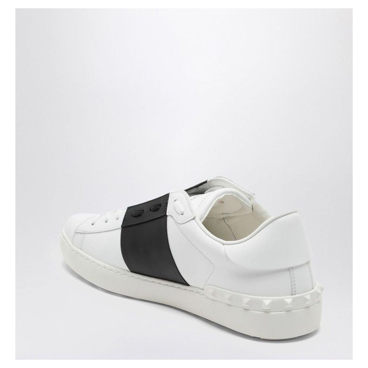 OPEN SNEAKERS