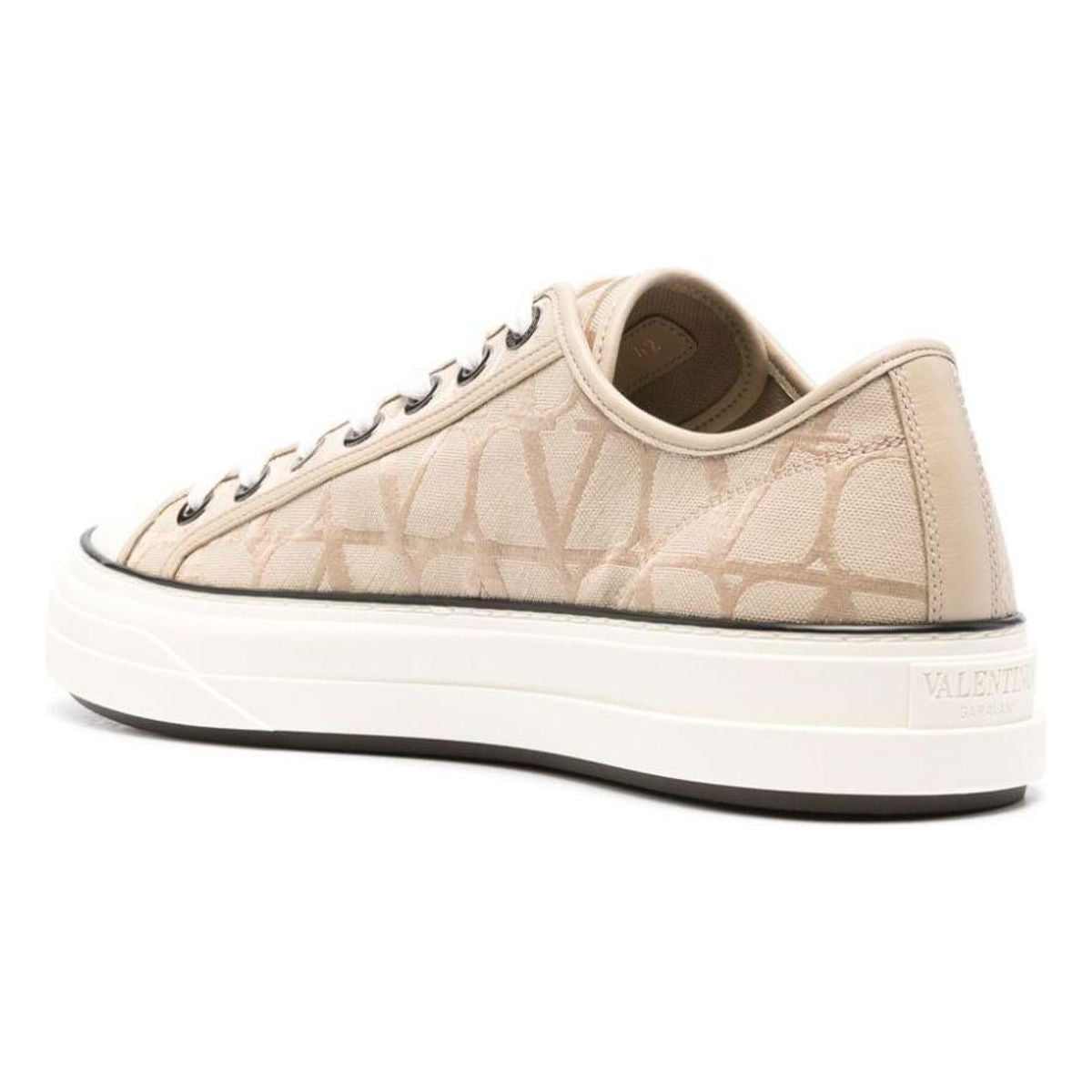 Totaloop Low Top Sneakers