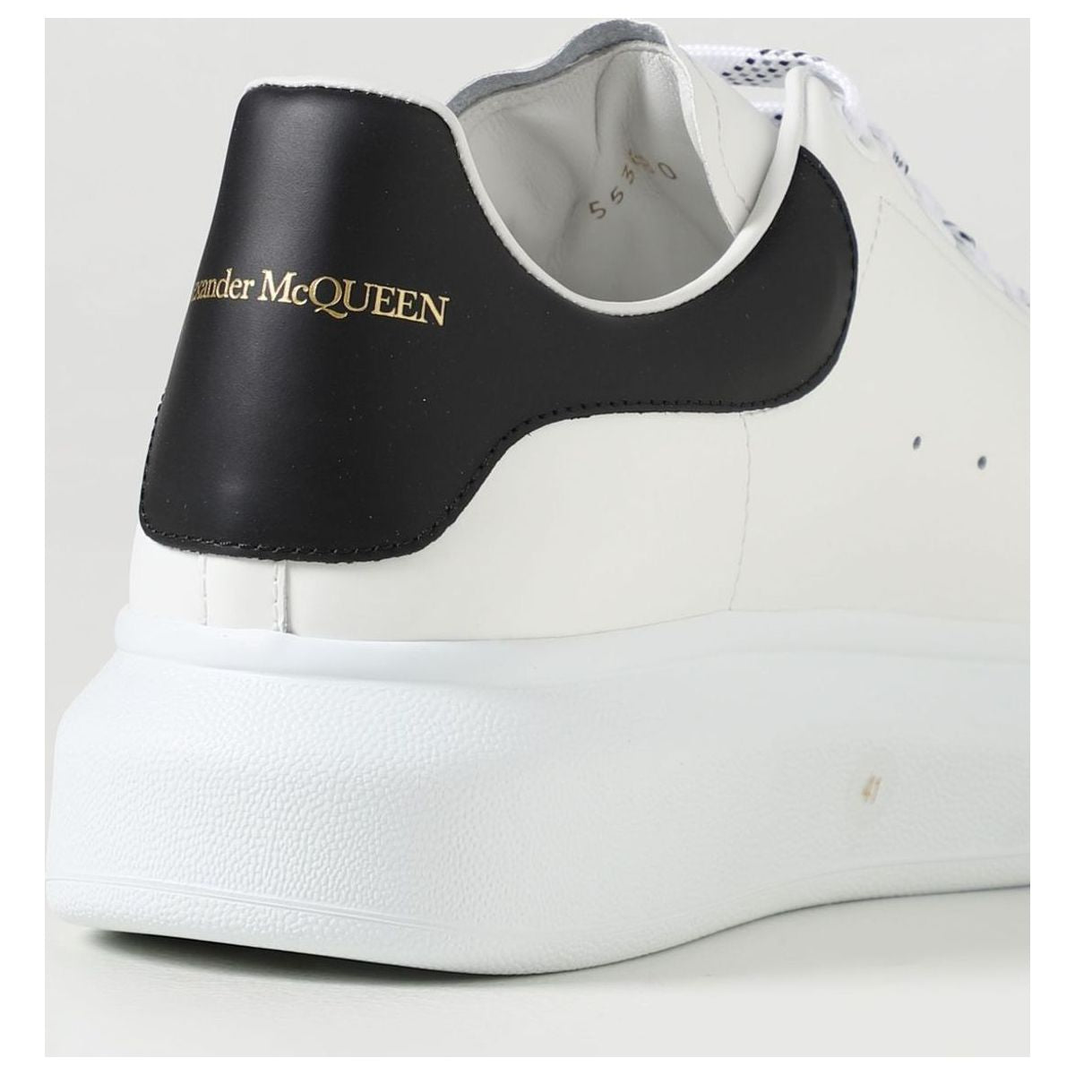OVERSIZED SNEAKER