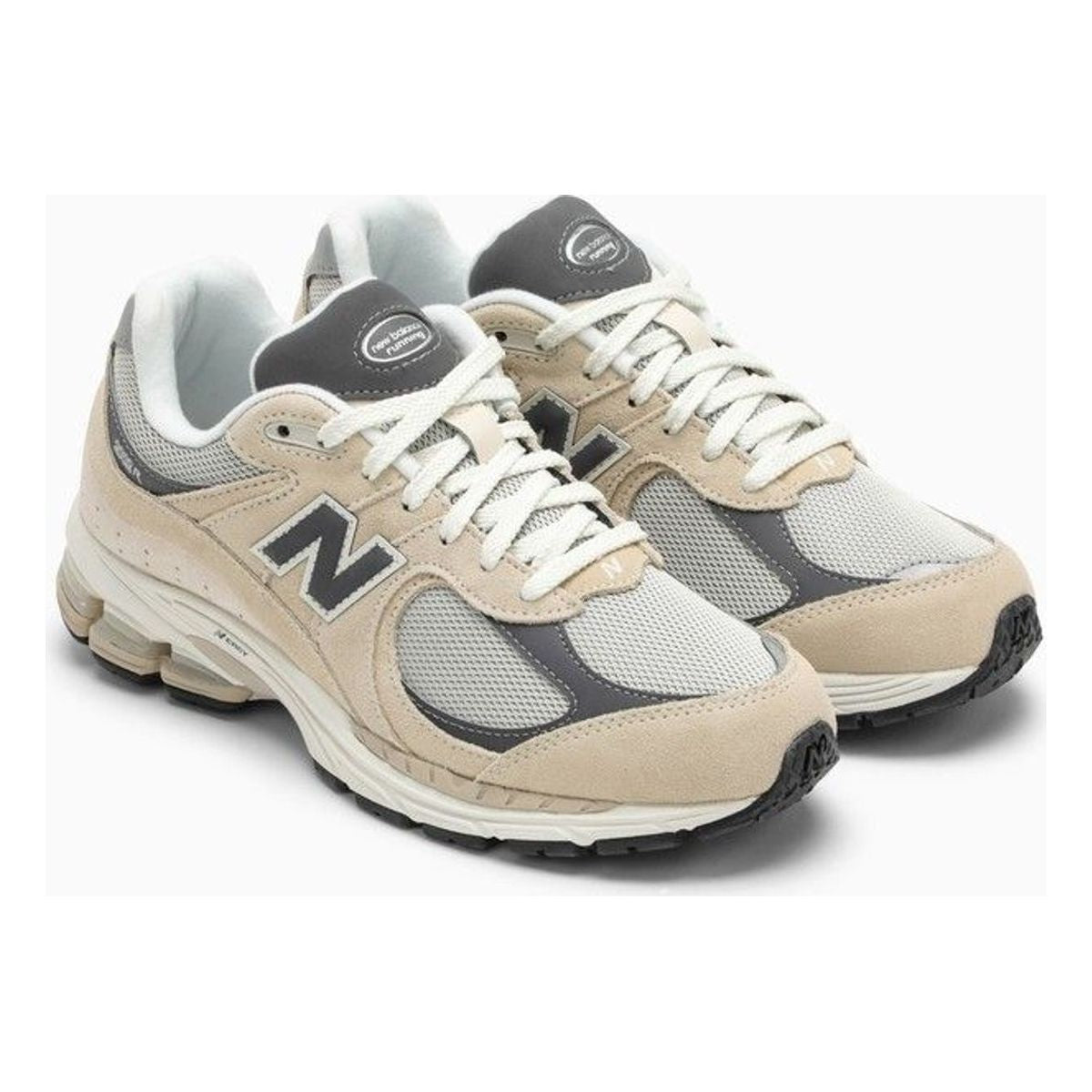 LOW M2002R SANDSTONE SNEAKERS