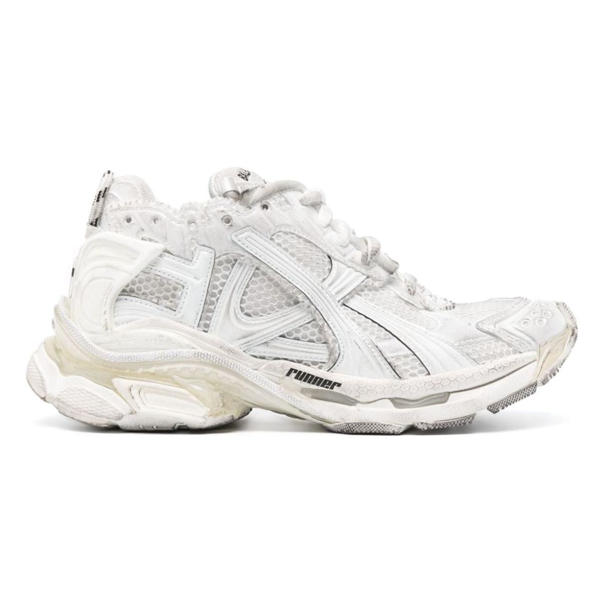 RUNNER SNEAKERS