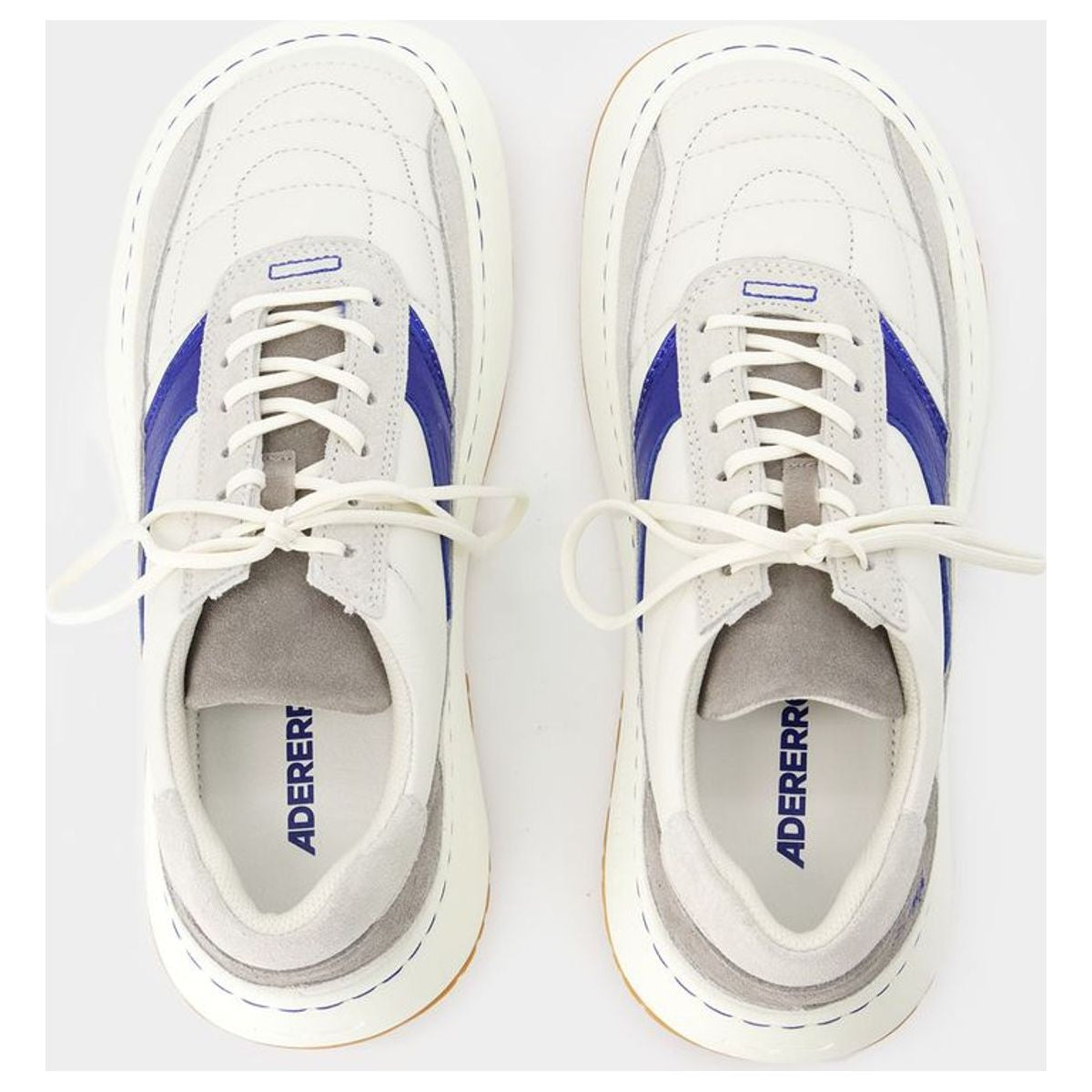 Log Sneakers