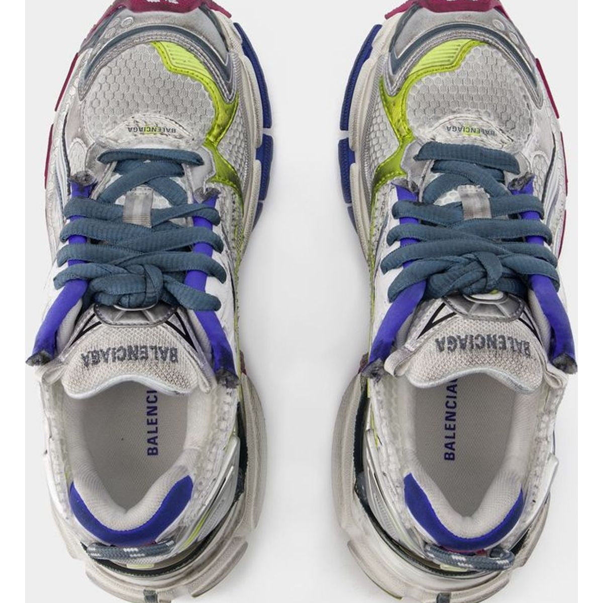 RUNNER SNEAKERS
