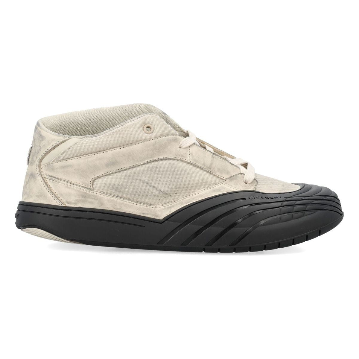 SKATE SNEAKERS