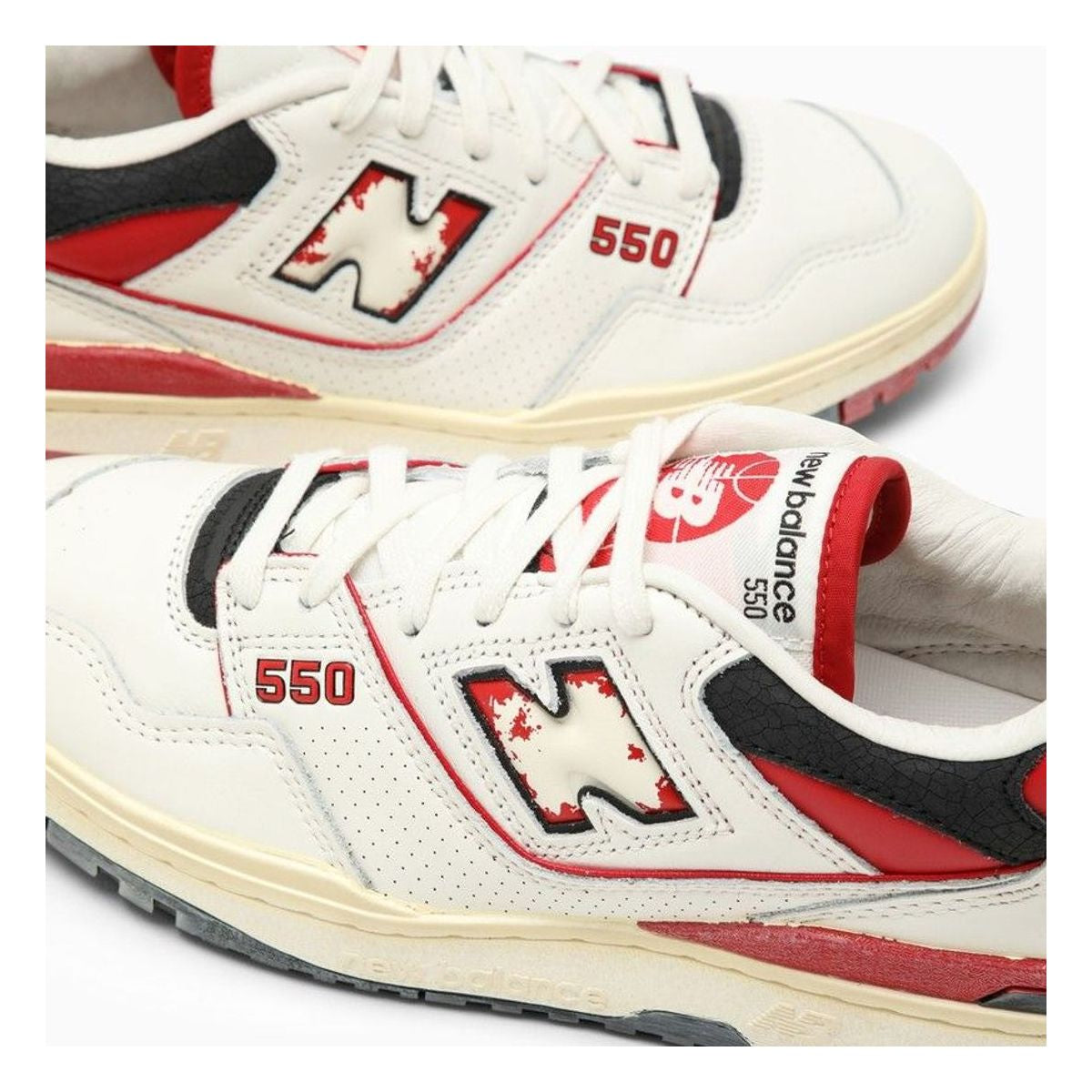 LOW 550 WHITE/VINTAGE RED SNEAKERS
