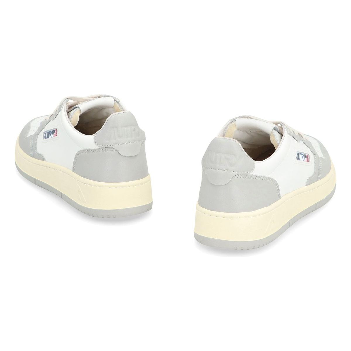 MEDALIST WHITE/GREY LEATHER TRAINER