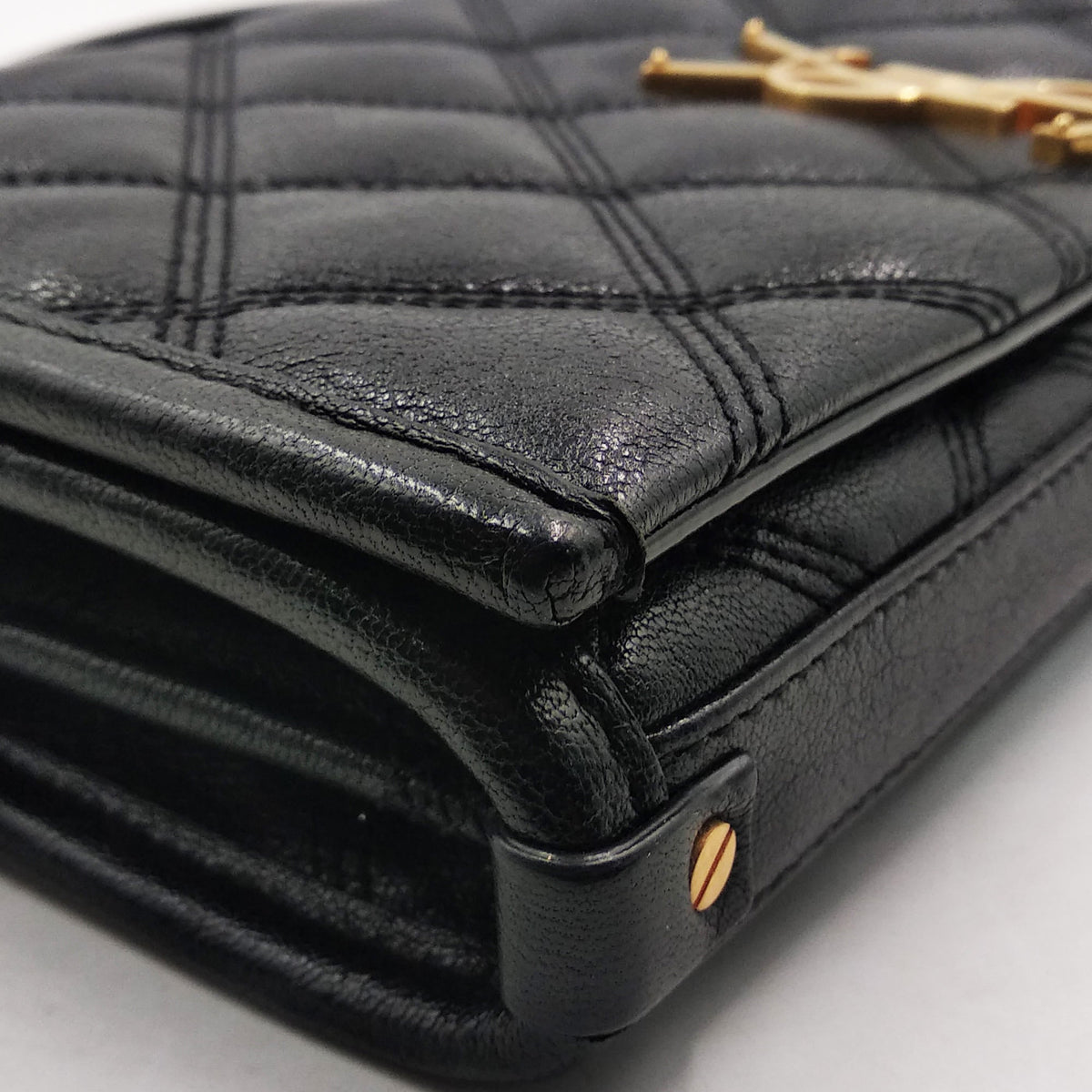 Becky Diamond-Quilted Chain Wallet Black