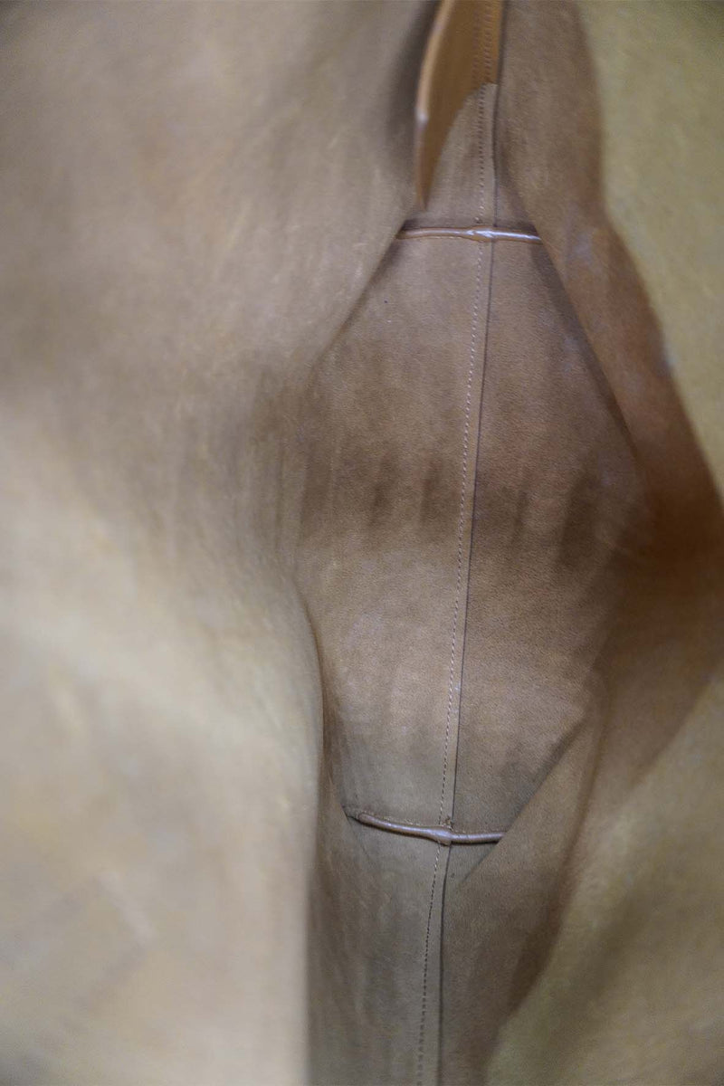 Toy N/S Avec Tass Shopping Tote Tan