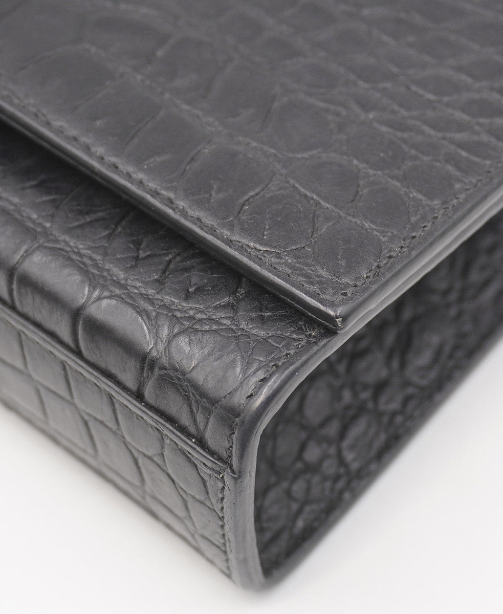 Medium Embossed Monogram Classic Kate Black