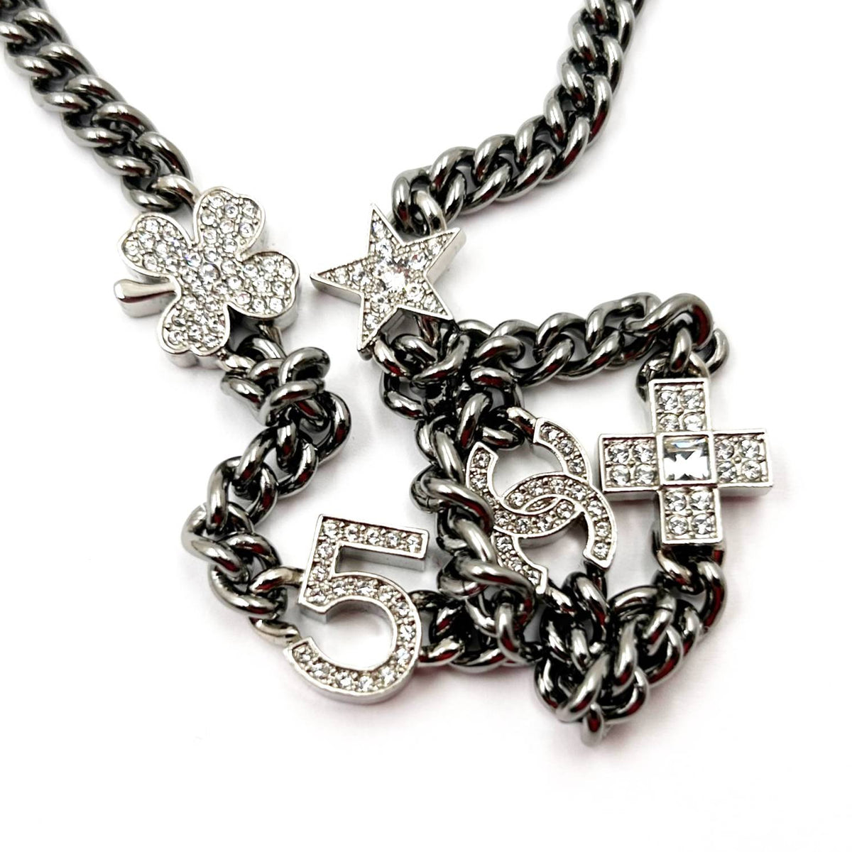 Top Quality Chanel Brand New Silver 5 Crystal Charms Gunmetal Chain Choker Necklace