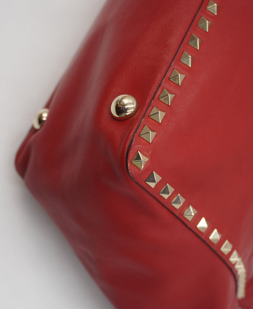 Medium Rockstud Trapeze Tote Red